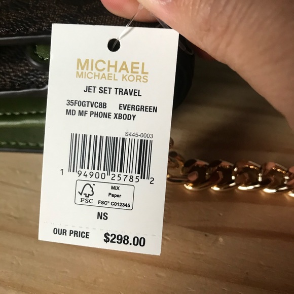 Michael Kors Purse🎈🎈 - Picture 6 of 12